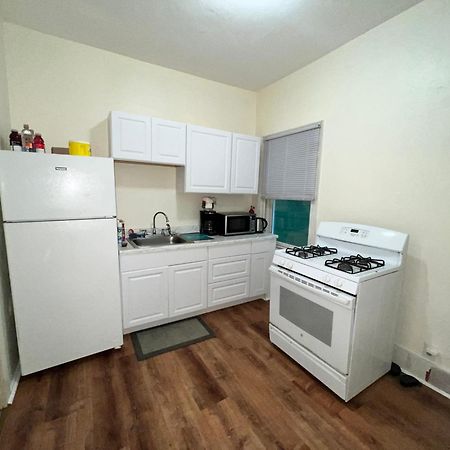 Private Bedroom Near בוסטון מראה חיצוני תמונה