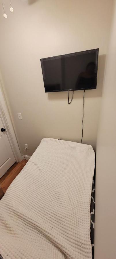 Private Bedroom Near בוסטון מראה חיצוני תמונה