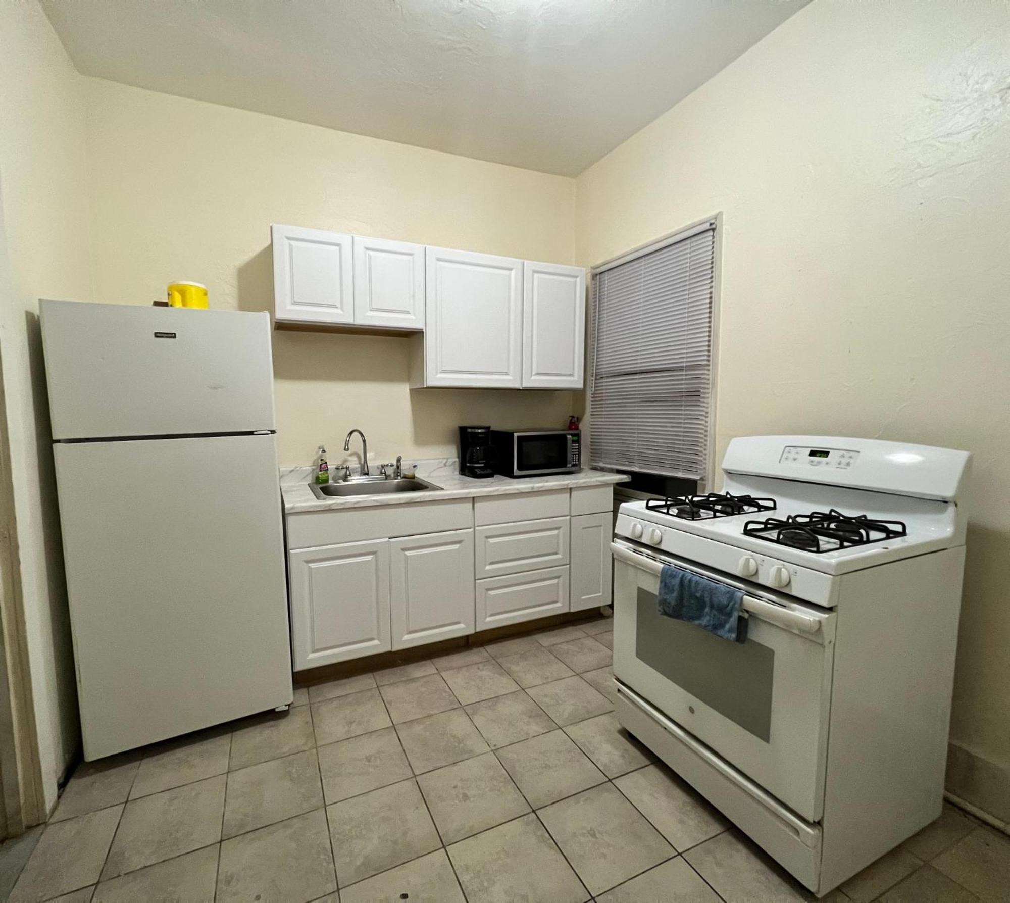 Private Bedroom Near בוסטון מראה חיצוני תמונה