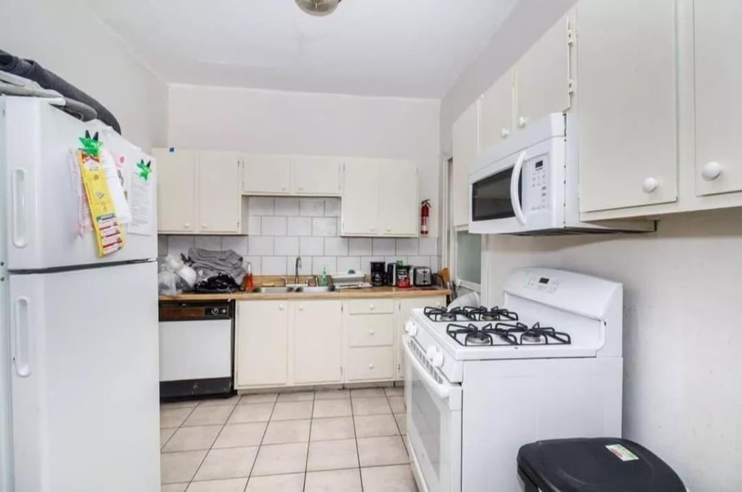 Private Bedroom Near בוסטון מראה חיצוני תמונה