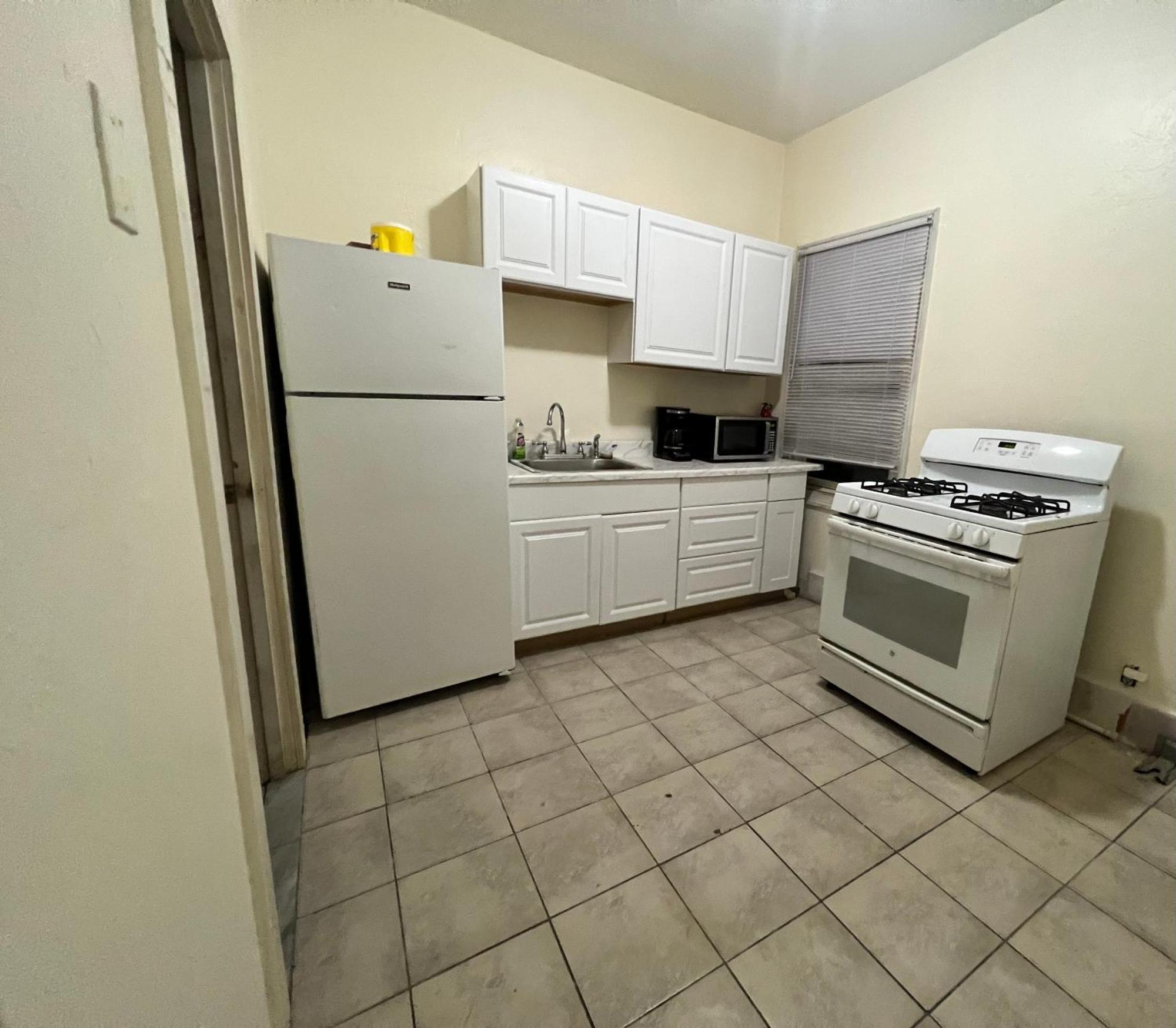 Private Bedroom Near בוסטון מראה חיצוני תמונה