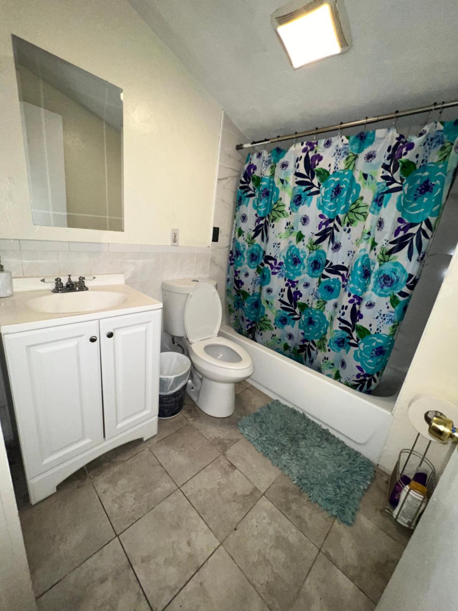 Private Bedroom Near בוסטון מראה חיצוני תמונה